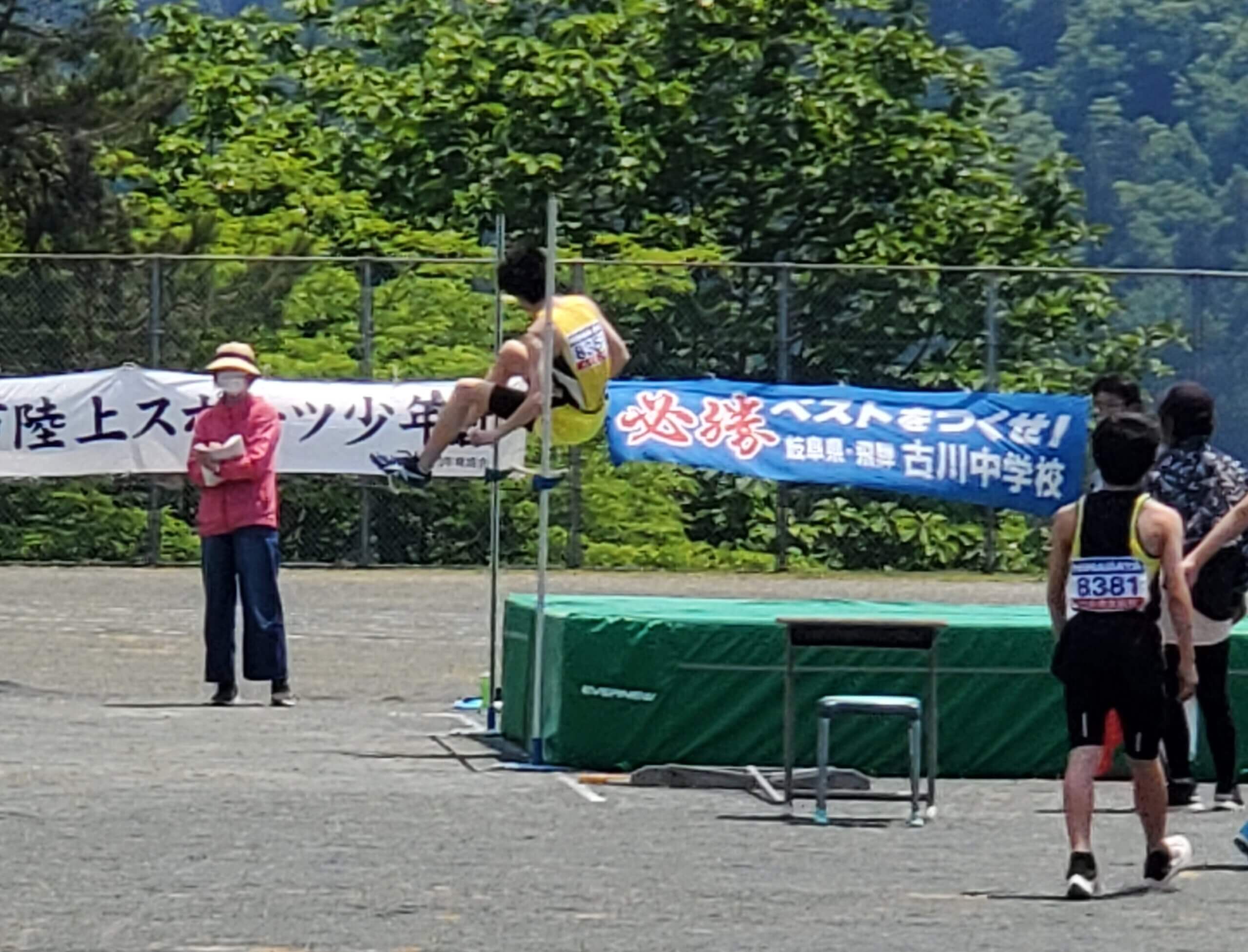 中学生　女子　陸上 